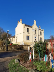 Charolaise de naissance et habitante de Saint Vincent-Bragny depuis une vingtaine d'années, je connais très bien mon secteur géographique.