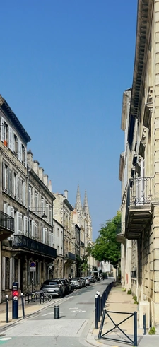 Real Estate Advisor in Bordeaux and Gironde : Local Expertise and Personalized Support