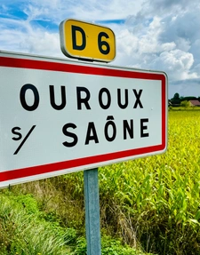 Natif de la région, je propose une expertise immobilière locale et un accompagnement sans faille.