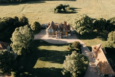 Drone immobilier et visite immersive : valorisez votre bien à Deauville