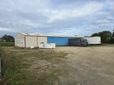 GRAND LOCAL 950 M2 A VENDRE