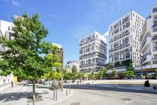 Natif de la région, je propose une expertise immobilière locale et un accompagnement sans faille.