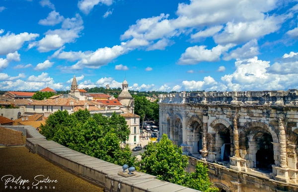 Nîmes