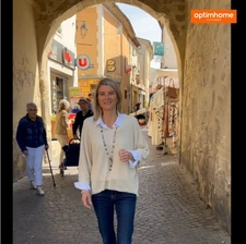 Sylviane Schoepfer conseillère immobilier passionnée à Saint-Paul-Trois-Châteaux