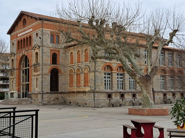 À la découverte de l'École Anatole-France un patrimoine scolaire depuis 1885