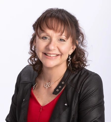 Véronique DESCHAMPS