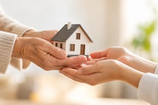 4 logements sur 10 transmis par héritage ou donation : un enjeu familial ?
