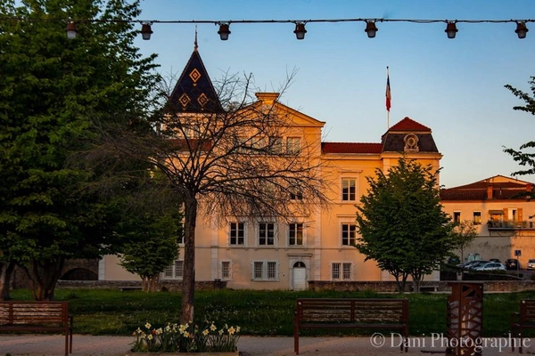 Neuville-sur-Saône