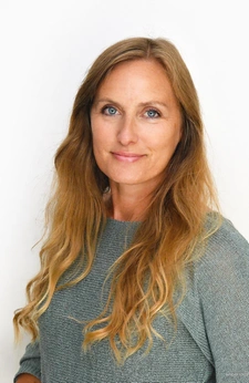 Cindy MENART