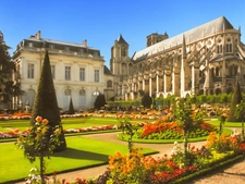 Bourges
