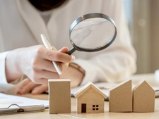 Je propose une expertise immobilière locale et un accompagnement sur mesure.