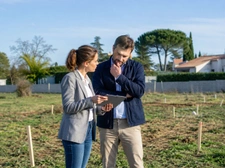 Vendre un terrain à bâtir : comment l'estimer et le valoriser