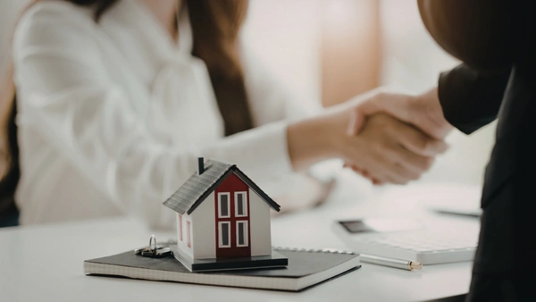 Modèle d'offre d'achat immobilier : quelles clauses prévoir en 2026 ?