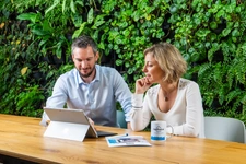 Amoureuse de ma région, je propose une expertise immobilière locale et un accompagnement sans faille.