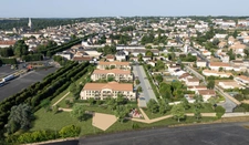 Immobilier à Saint-Maixent-l’École en 2026 : prix, quartiers et communes