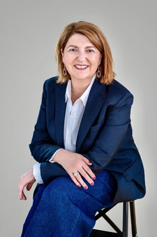 Passionnée par mon métier, je propose une expertise immobilière locale et un accompagnement humain.