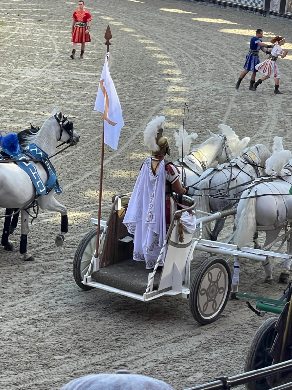 Le PUY DU FOU : C'est en Vendée, avec Damien BETUS