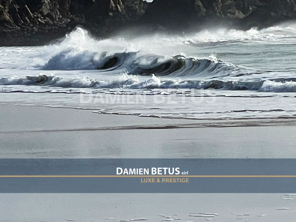 Découvrez Les 10 PLUS BELLES PLAGES de VENDÉE, avec Damien BETUS.
