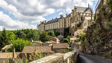 Votre conseiller immobilier à Thouars : expertise locale, accompagnement personnalisé et estimation offerte pour vendre en toute sérénité.