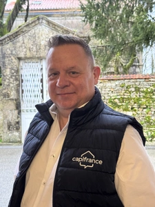 Conseiller immobilier Capifrance, je vous accompagne pour la réalisation de tous vos projets sur la commune de St Georges de Noisné et ses alentours.
