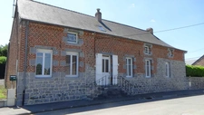 Natif de la région, je propose une expertise immobilière locale et un accompagnement sans faille.