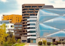 Natif de la région, je propose une expertise immobilière locale et un accompagnement sans faille.