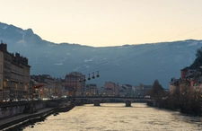 Vente Immobilière Grenoble 2025 : Maximiser la Valeur de Votre Bien Immobilier