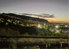 Natif de la région, je propose une expertise immobilière locale et un accompagnement sans faille.