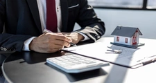 Peut-on suspendre un crédit immobilier pour vente ?