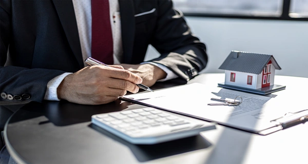 Peut-on suspendre un crédit immobilier pour vente ?