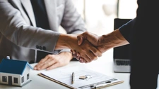 Les frais d'agent immobilier sont-ils fixes ou variables ?