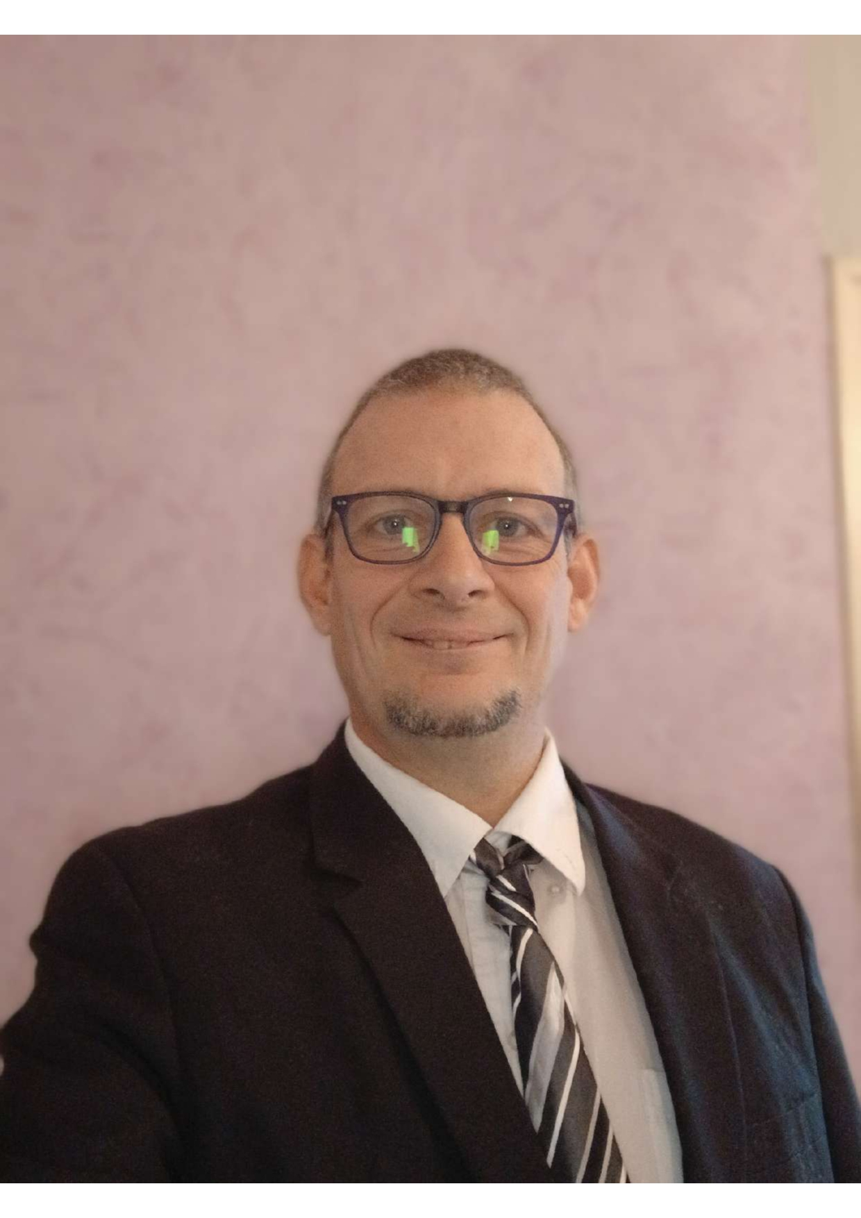 As a native of the region, I offer local real estate expertise and flawless support.