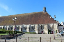 Hôtel-Dieu de Tonnerre – Patrimoine historique et monument médiéval en Bourgogne