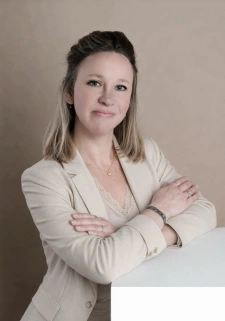 Alexane Remondini, votre conseillère immobilier. Je vous accompagne dans votre projet à Beuzeville et ses environs
