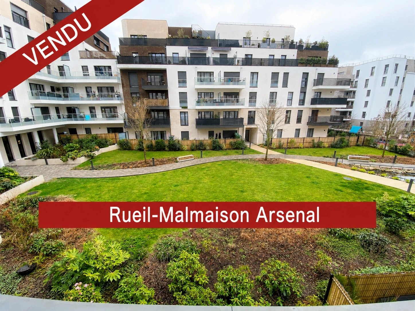Appartement de standing avec balcon vendu dans l'Écoquartier de l'Arsenal à Rueil-Malmaison