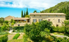Maison avec jardin : quel est l'impact d'un extérieur sur la valeur du bien ?