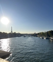 Natif de la région, je propose une expertise immobilière locale et un accompagnement sans faille.
