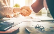 Conseillère Immobilière, je travaille au service des mes clients, en tout transparence, confiance et simplicité.