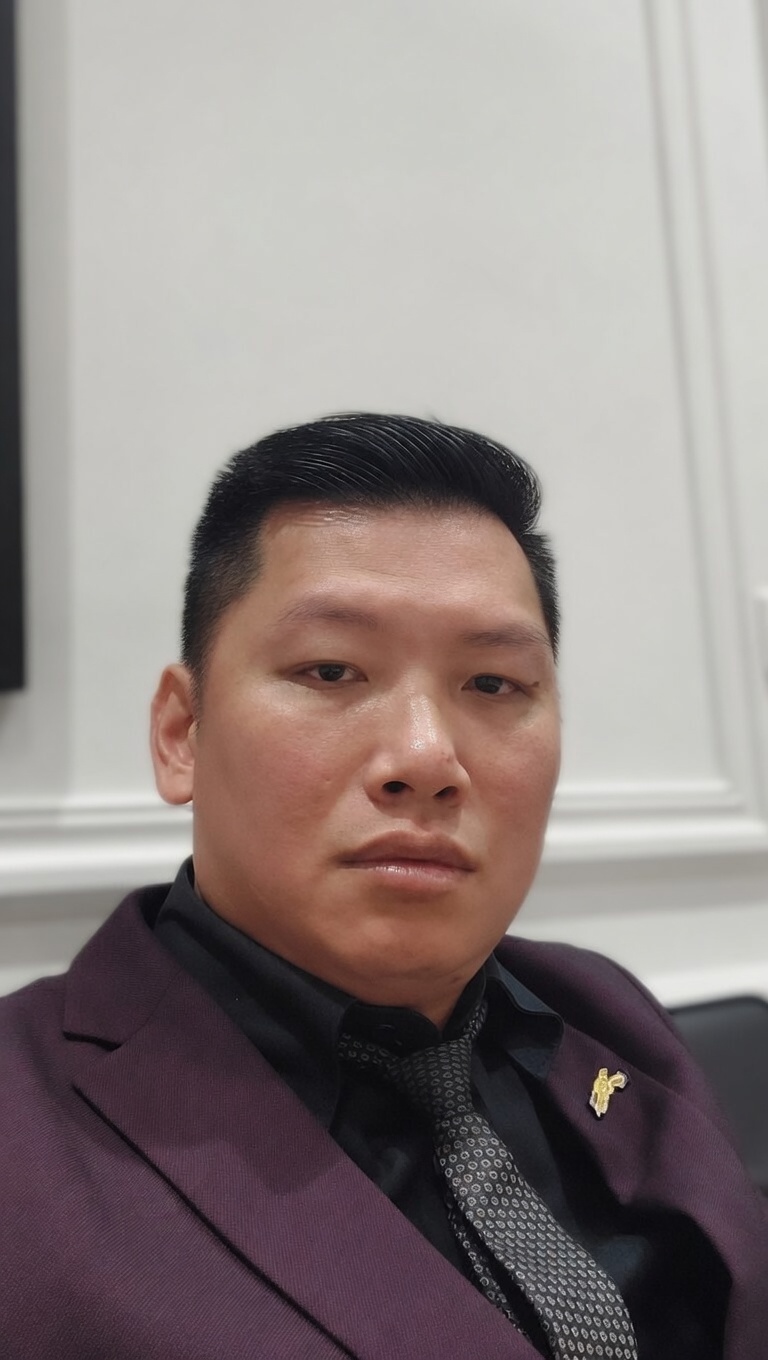 The Hoang BACH