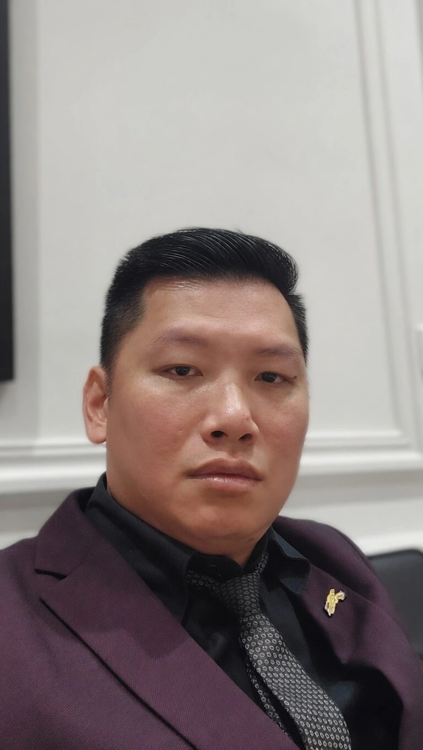 The Hoang BACH