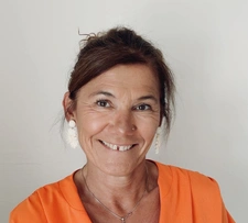 Claudia LE GLAUNEC