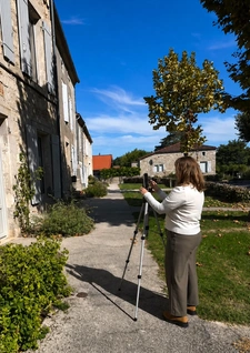 Conseillère immobilier Capifrance et native de la région, je vous accompagne dans votre projet immobilier à Laplume et ses environs