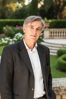 L’immobilier de prestige, en France comme à l’international, est avant tout une histoire de confiance, d’expertise et de discrétion.