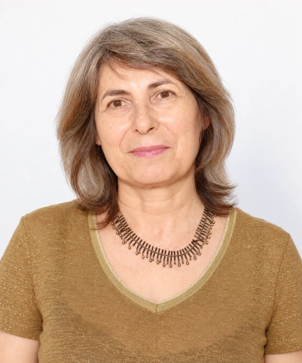 Marie DOS SANTOS