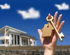 Fort de mon expérience dans l'immobilier, je suis votre partenaire de confiance pour votre projet !