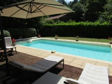 Propriété avec piscine à St Léon sur Vézère