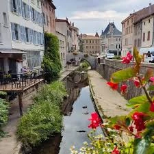MONTBRISON
