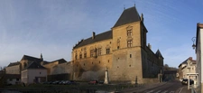 Château de Cons-la-Grandville : Un joyau du patrimoine lorrain