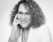 Natif de la région, je propose une expertise immobilière locale et un accompagnement sans faille.