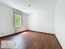 MEYLAN A vendre 3 pièces avec garage dans un cadre paisible à deux pas des services!